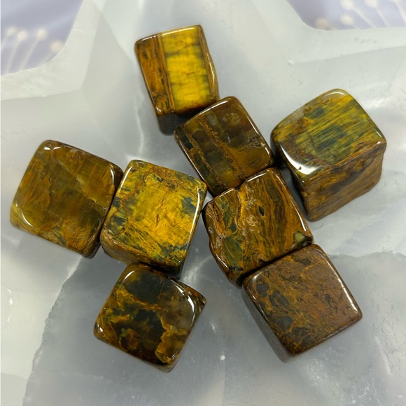 (1 piece) Pietersite Square Crystal Tumbles - Picture 3 of 6